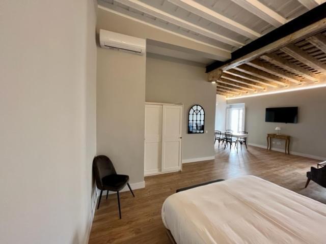 Ti1 Estiloso Loft 120M De La Catedral Tomas De Ibarra Street Seville Ngoại thất bức ảnh